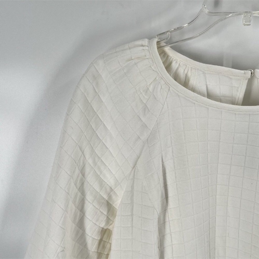 Levi’s quilted balloon sleeve top